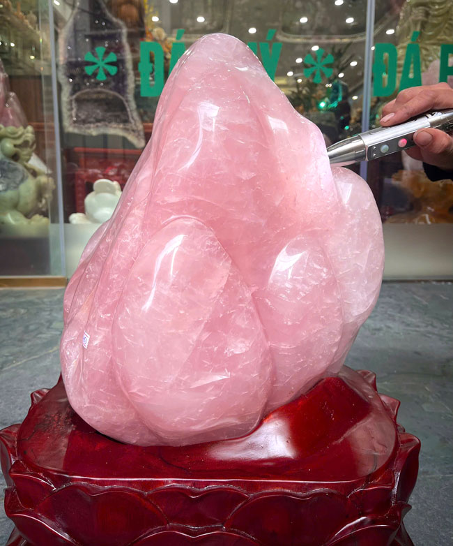 Đá Cảnh Thạch Anh Hồng Nặng 45,3kg