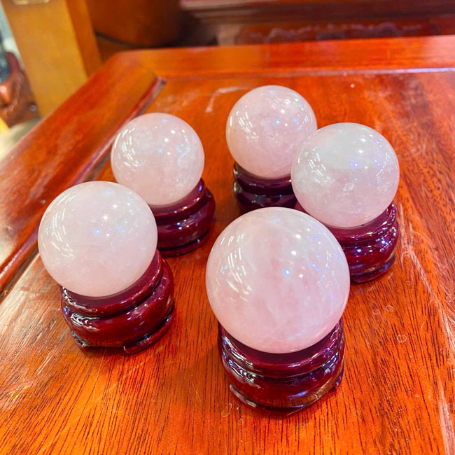 Bi Lăn Tay Đá Thạch Anh Hồng Đường Kính ~4cm Nặng ~0.1kg