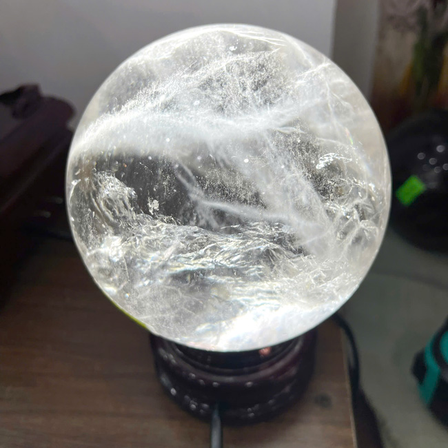 Quả Cầu Đá Thạch Anh Trắng Trong Nặng 2,48kg