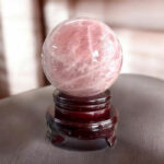 Quả Cầu Đá Phong Thủy Thạch Anh Hồng 1,54kg