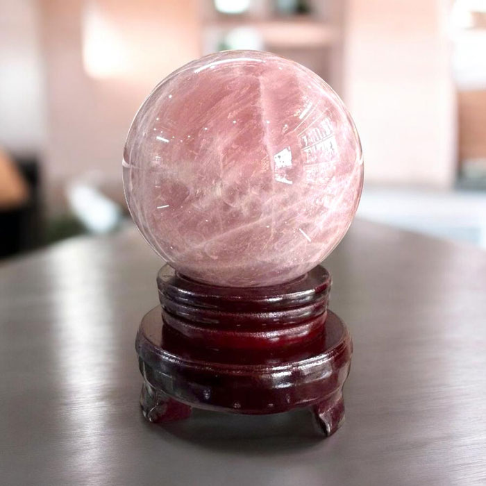 Quả Cầu Đá Phong Thủy Thạch Anh Hồng 1,54kg