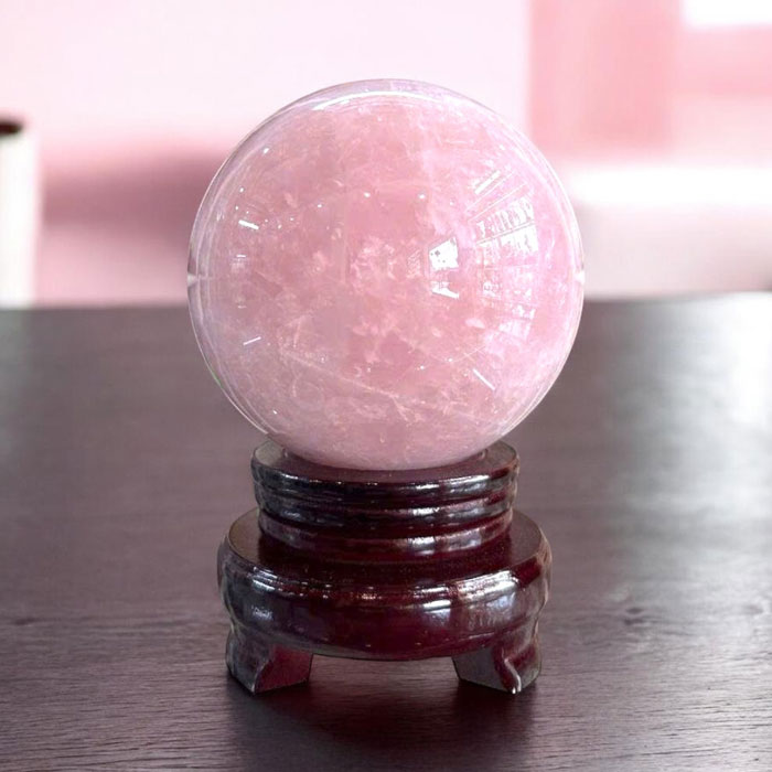 Quả Cầu Đá Phong Thủy Thạch Anh Hồng 1,94kg