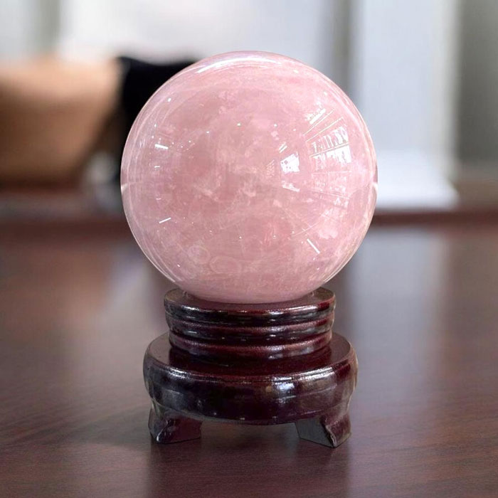 Quả Cầu Đá Phong Thủy Thạch Anh Hồng 2,02kg