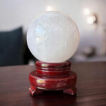 Quả Cầu Đá Phong Thủy Thạch Anh Trắng 1,18kg