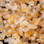 Vụn Đá Thạch Anh Vàng Thô 1-2cm