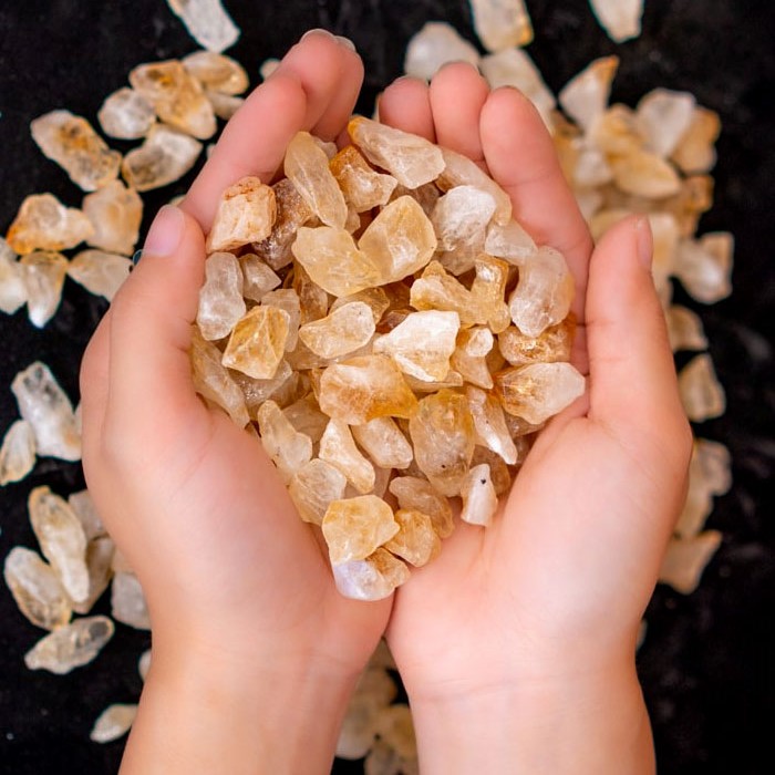 Vụn Đá Thạch Anh Vàng Thô 1-2cm