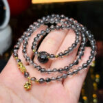 Chuỗi Vòng Đá Phong Thủy Thạch Anh Tóc Đen 6,2li Mix Charm Vàng 18k